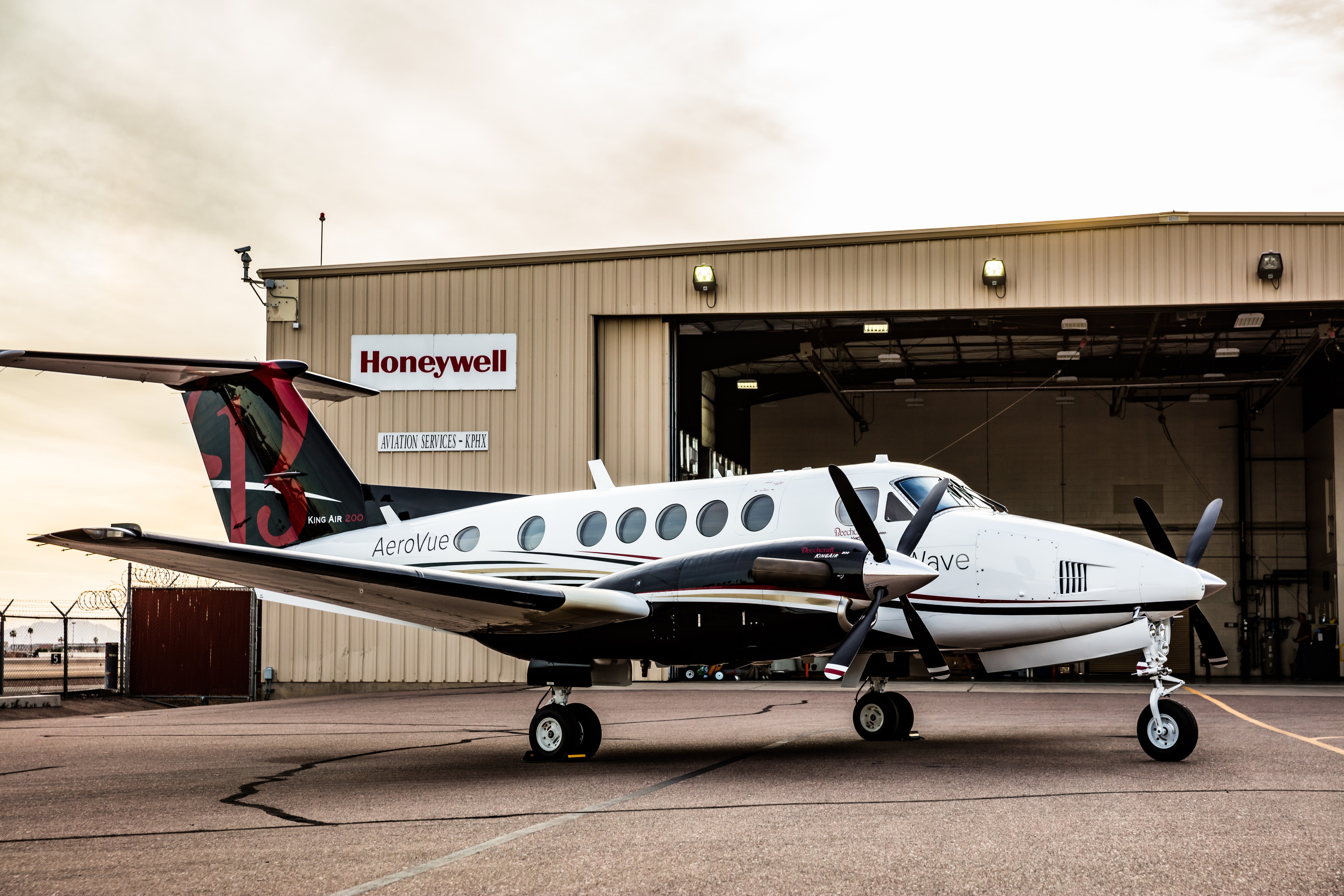 [BendixKing King Air B200 AeroWave AeroVue Cockpit Cabin]