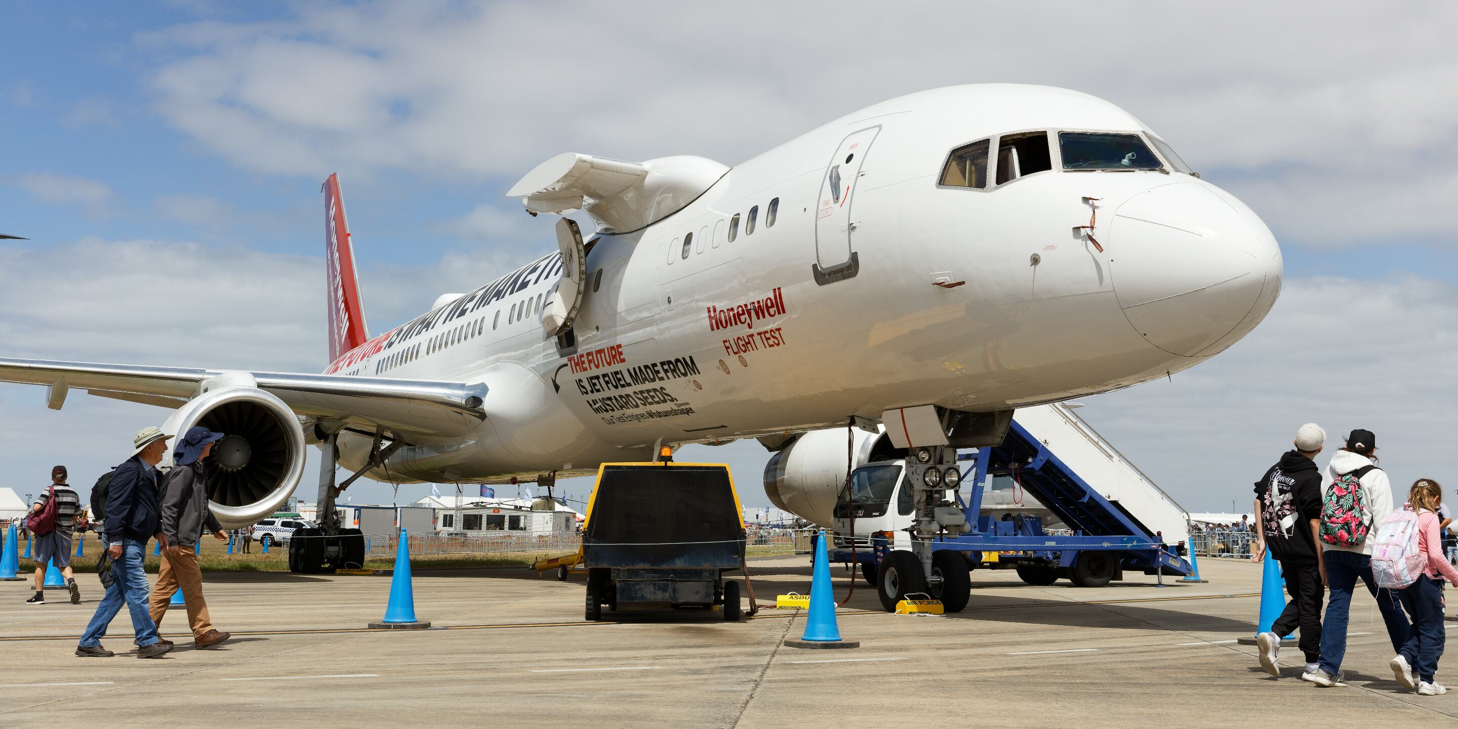 Honeywell's Successfully Tests SURF-A on 757 Aircraft